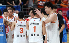 上海队时隔24年强势挺进CBA总决赛，历史性时刻引爆篮球界，球迷欢呼沸腾，球队荣耀再临